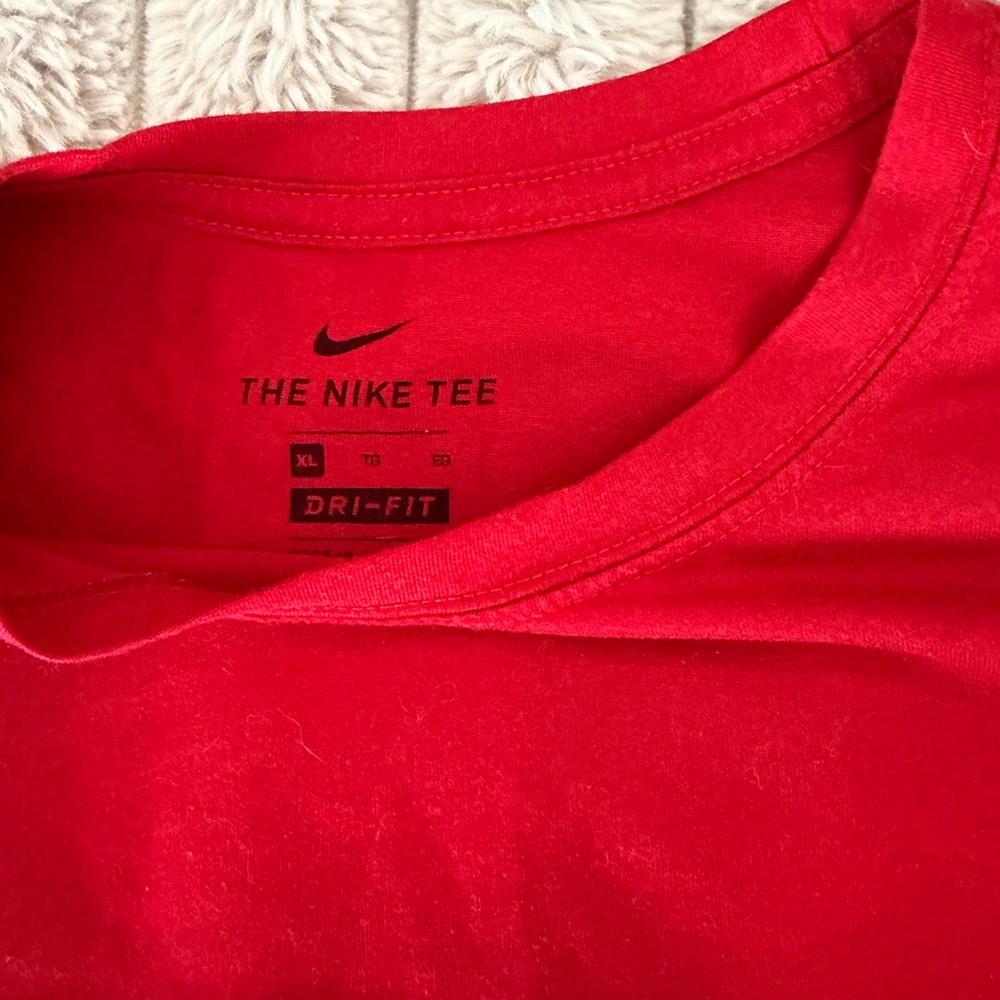 Nike Men's Bold Red Dri-FIT Tee